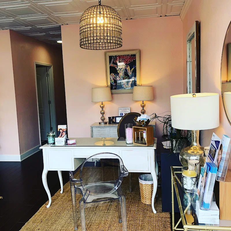 Kelly Jimenez, Licensed Esthetician photo 2