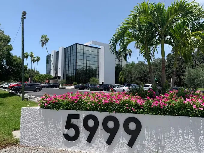 Pinnacle Health and Weight Loss Center of St Pete